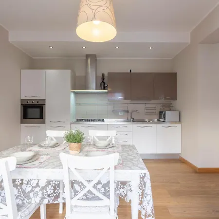 Agapanti House By Interhome * アラッシオ